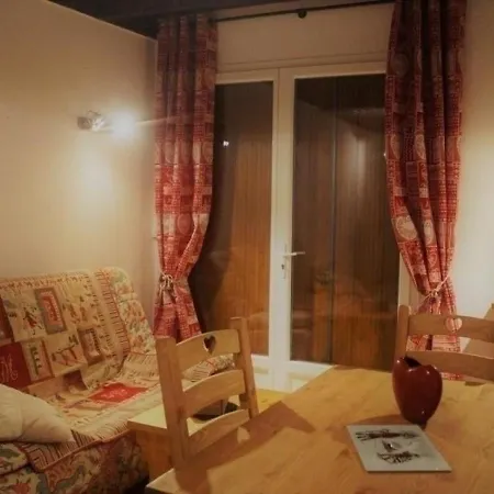 Au 1er Etage D'un Chalet 아파트 *
