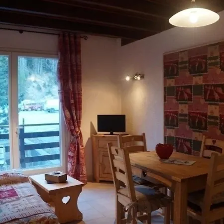Au 1er Etage D'un Chalet Pra Loup